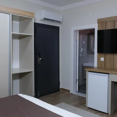 Azak Blue Hotell *