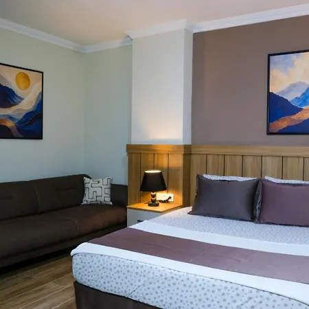 Hotell Azak Blue *