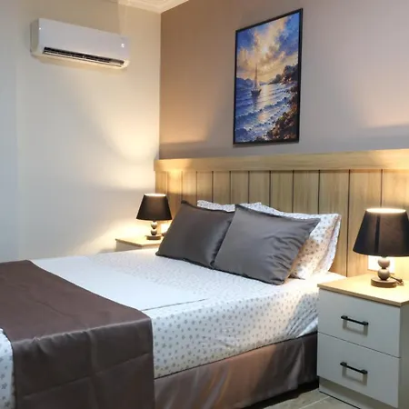 Azak Blue Hotell Okurcalar