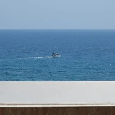 Hotell Azak Blue *